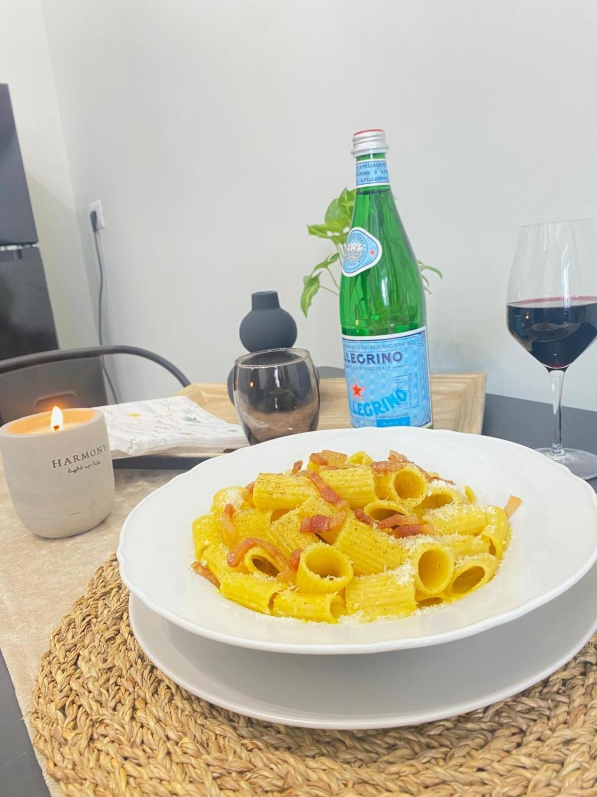 Bright Apartment Near San Pietro ローマ エクステリア 写真